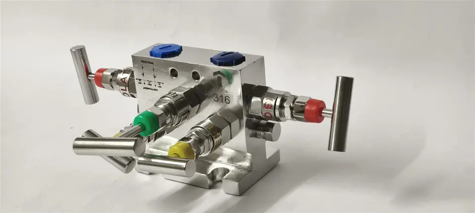 5 Way Manifold Valve, T Type by Samvay Fluid Tekniks, supplied in Mexico