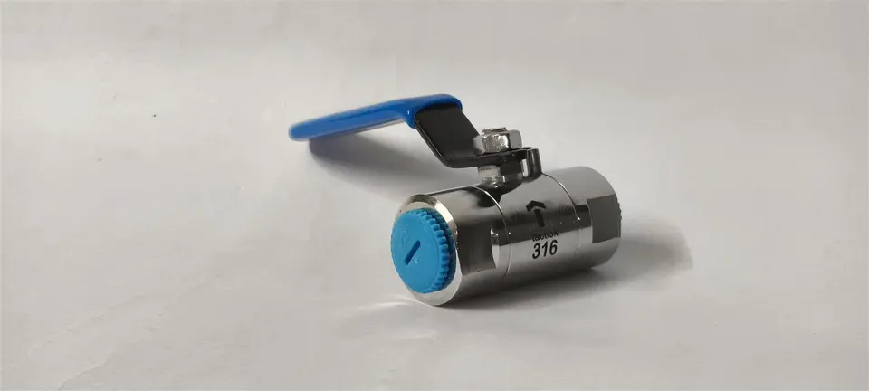 High Pressure Round Body Ball Valve, 6000 psi by Samvay Fluid Tekniks