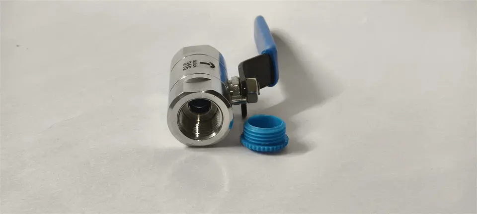 Round Body Ball Valve, 3000 psi by Samvay Fluid Tekniks, supplied in Canada