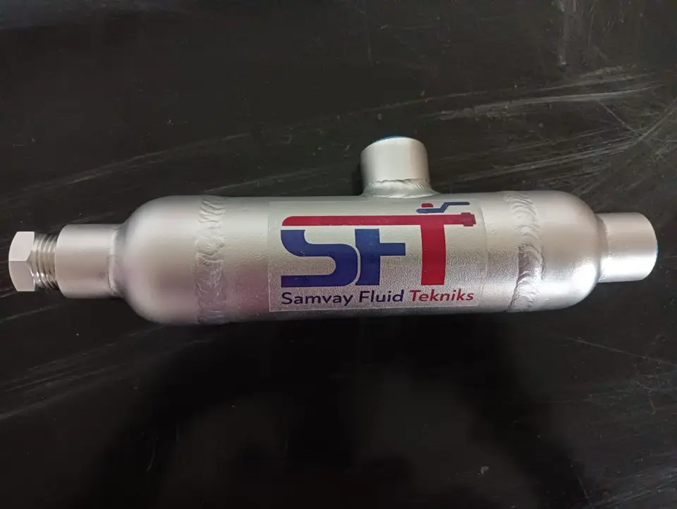 SFT branded condensate pot made by Samvay Fluid Tekniks